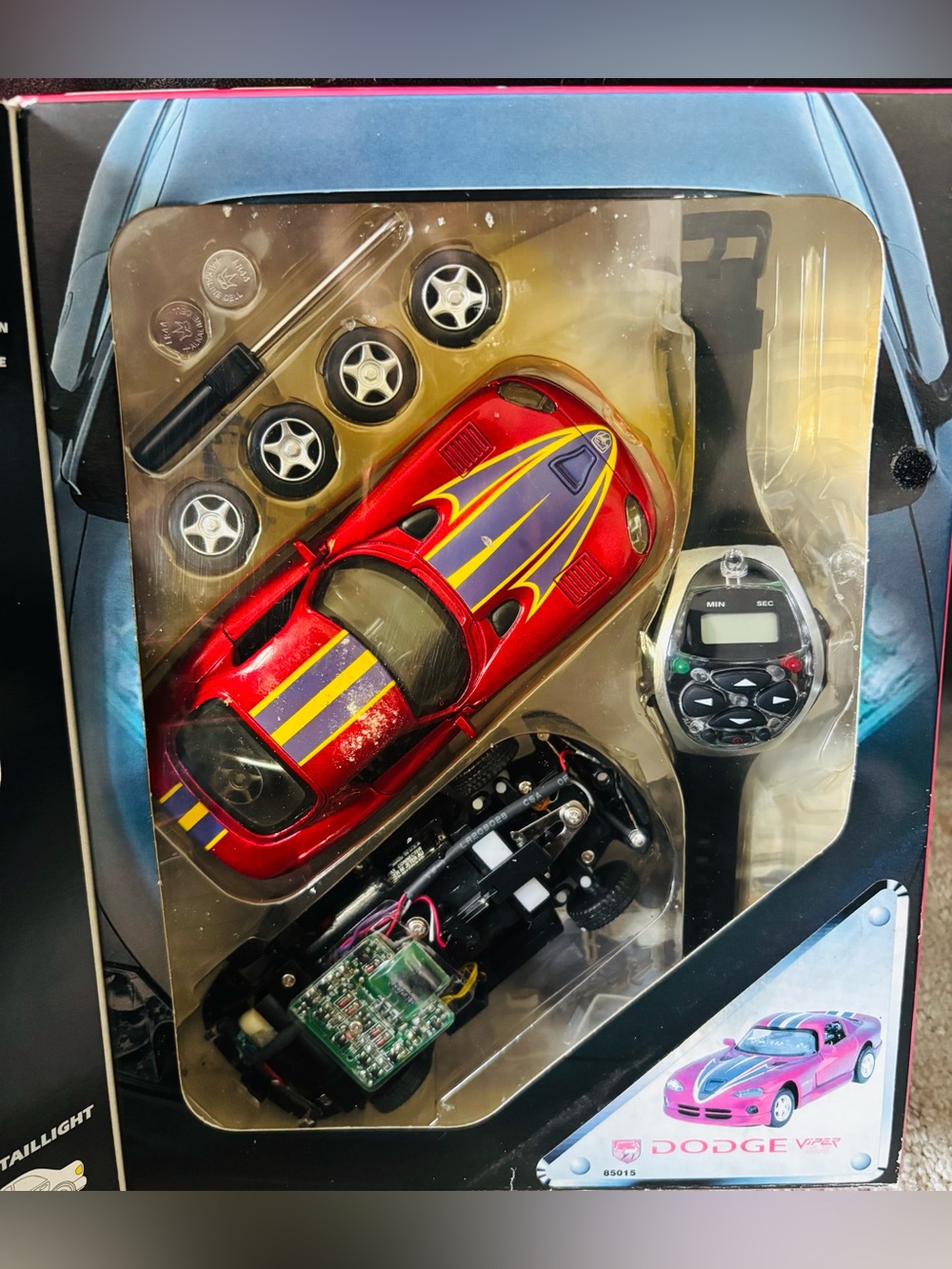 New Ray 1:32 Dodge Viper Auto Tune Up Die Cast w/Remote Control
2001